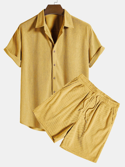Korte mouwen corduroy shirt met knopen en shorts