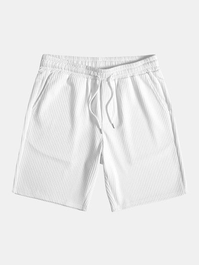 Overhemd en korte broek met nerveuze knoop