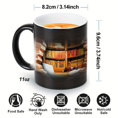 Faynora® | Gezellige Bibliotheek Ontsnapping Warmte-Onthulling Keramische Mok - Magieke Boekenplank Koffiemok