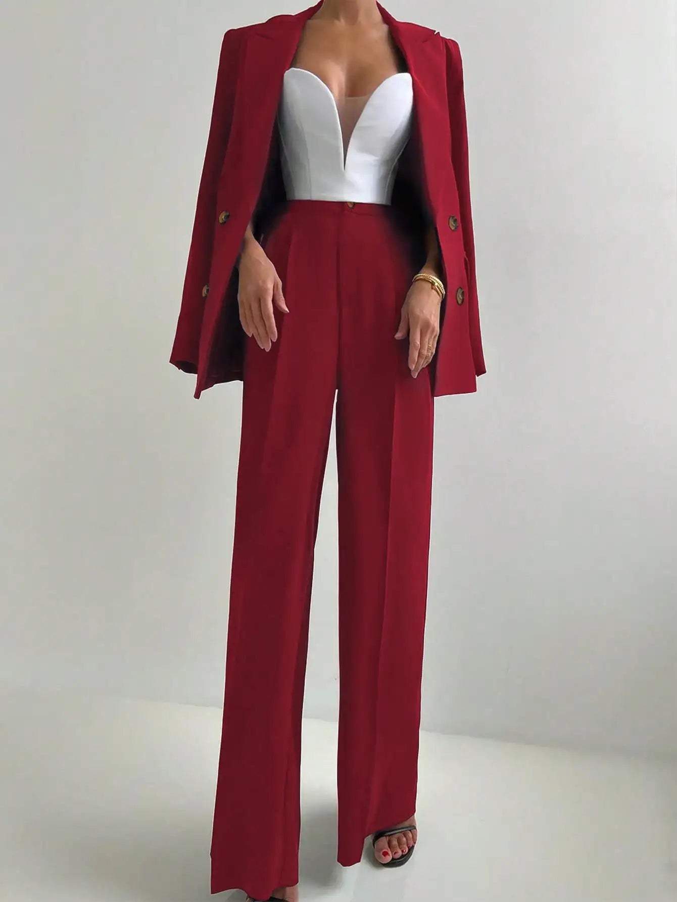 Melanie® | Dames Tweedelig Set – Tijdloze Elegantie en Moderne Kracht