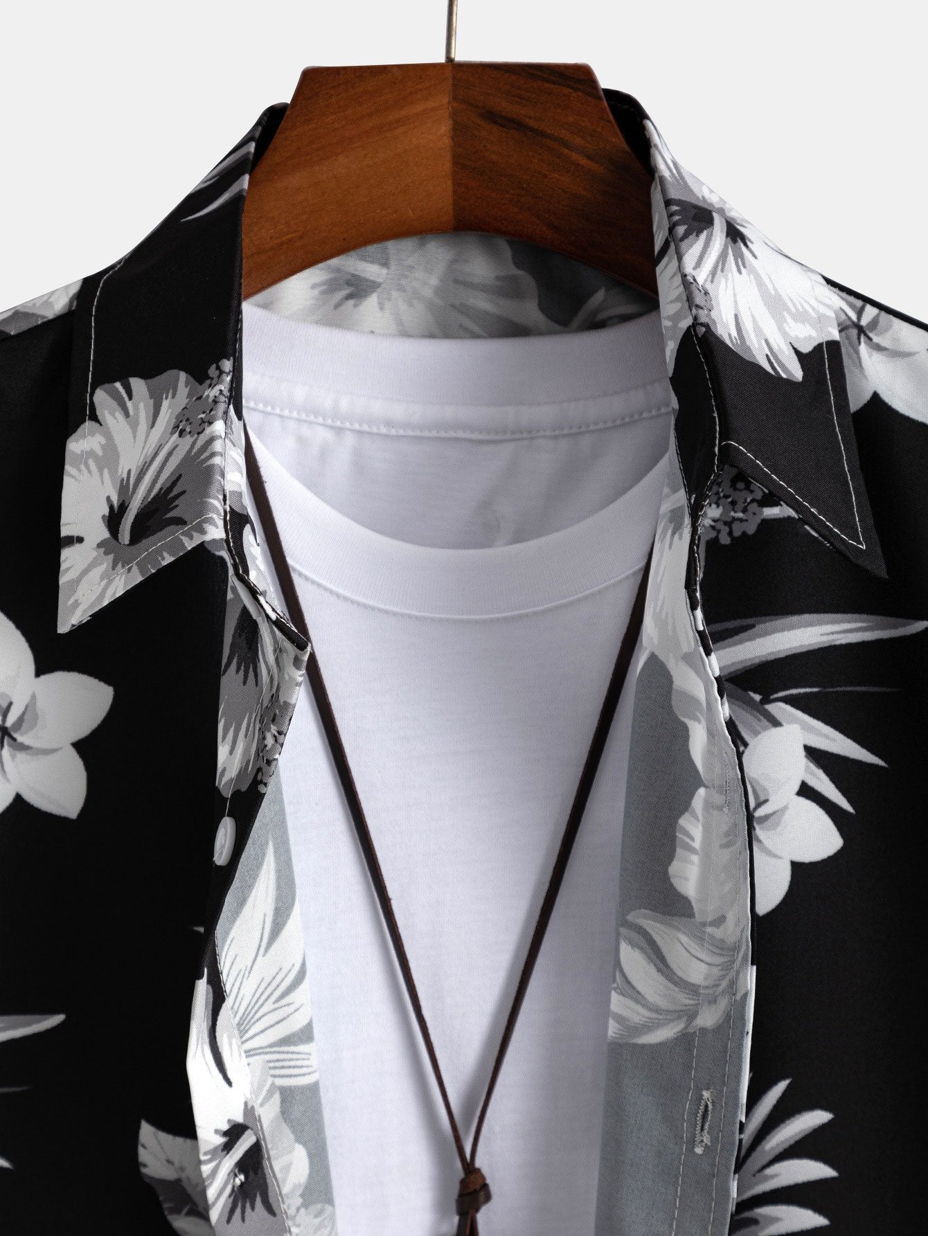 Tropische bloemenprint knoopshirt en zwemshorts