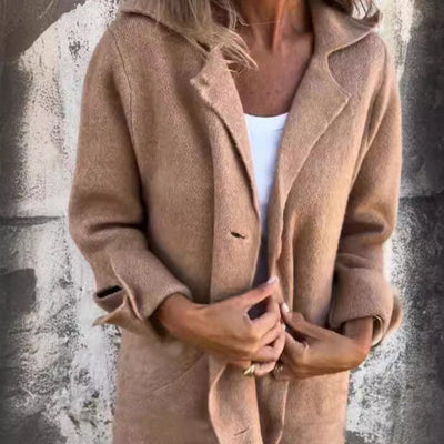 Claudia® | CASUAL ÉÉN-KNOP-JACK MET CAPUCHON